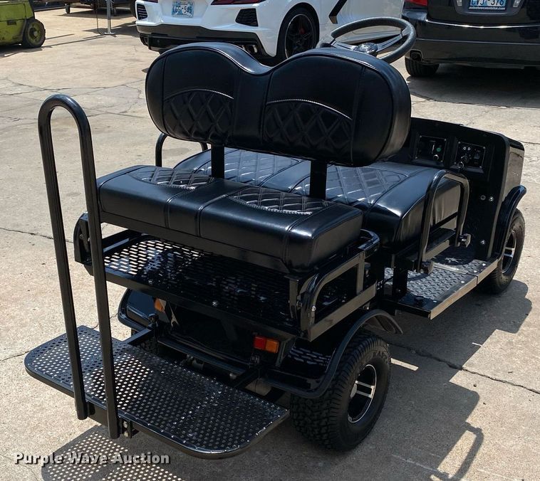 image for item DI7792 2022 Cricket  golf cart