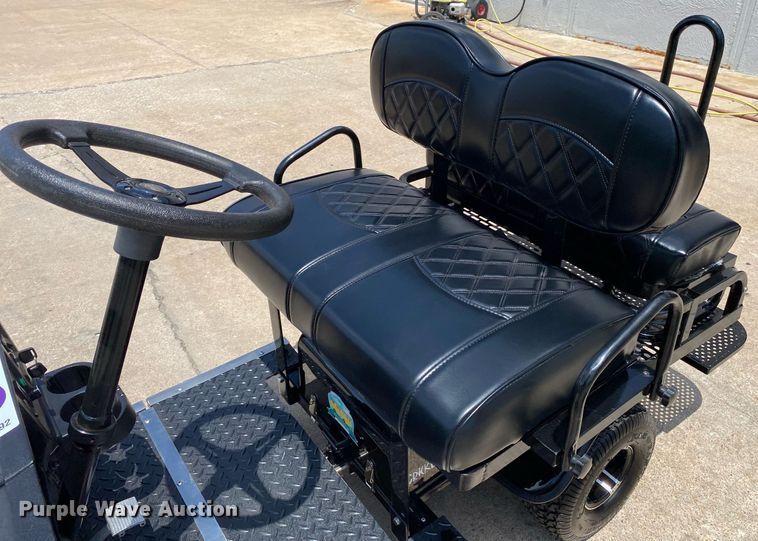 image for item DI7792 2022 Cricket  golf cart