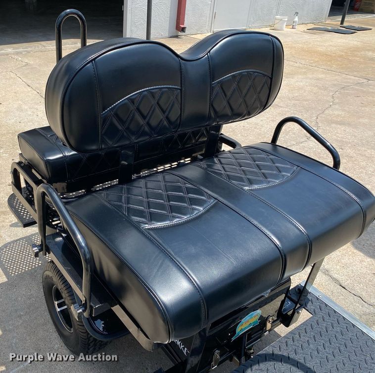 image for item DI7792 2022 Cricket  golf cart