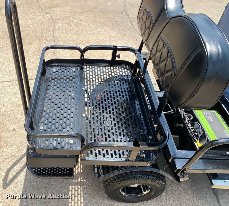 image for item DI7792 2022 Cricket  golf cart