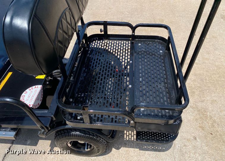 image for item DI7792 2022 Cricket  golf cart