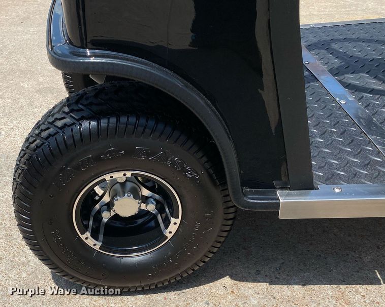 image for item DI7792 2022 Cricket  golf cart