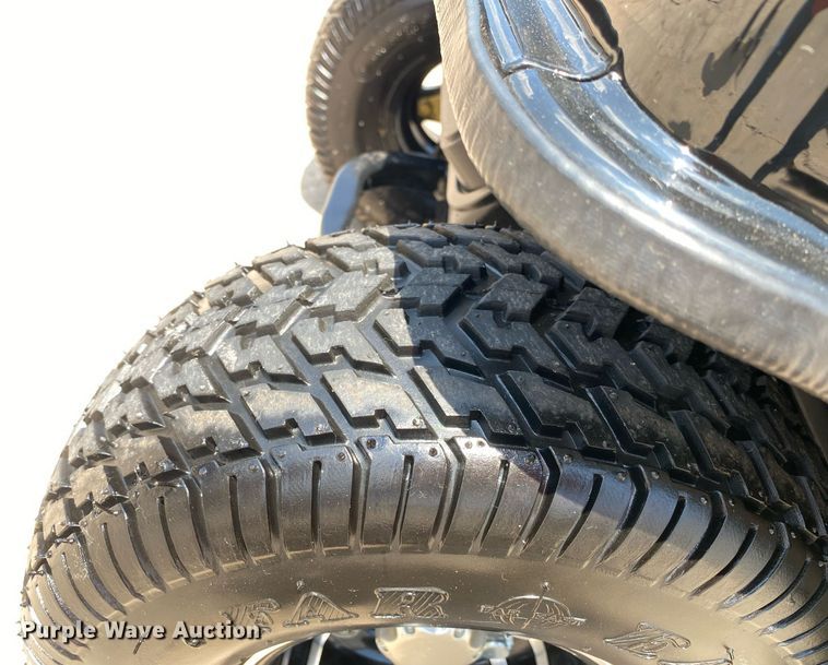 image for item DI7792 2022 Cricket  golf cart