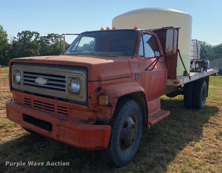image for item DI7809 1975 Chevrolet C60  flatbed truck