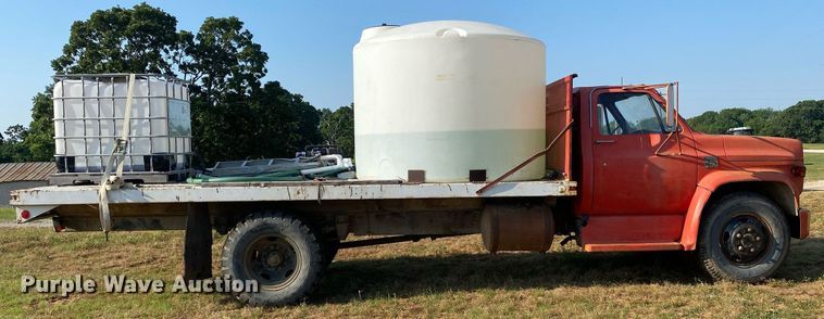 image for item DI7809 1975 Chevrolet C60  flatbed truck