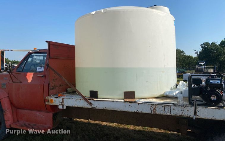 image for item DI7809 1975 Chevrolet C60  flatbed truck