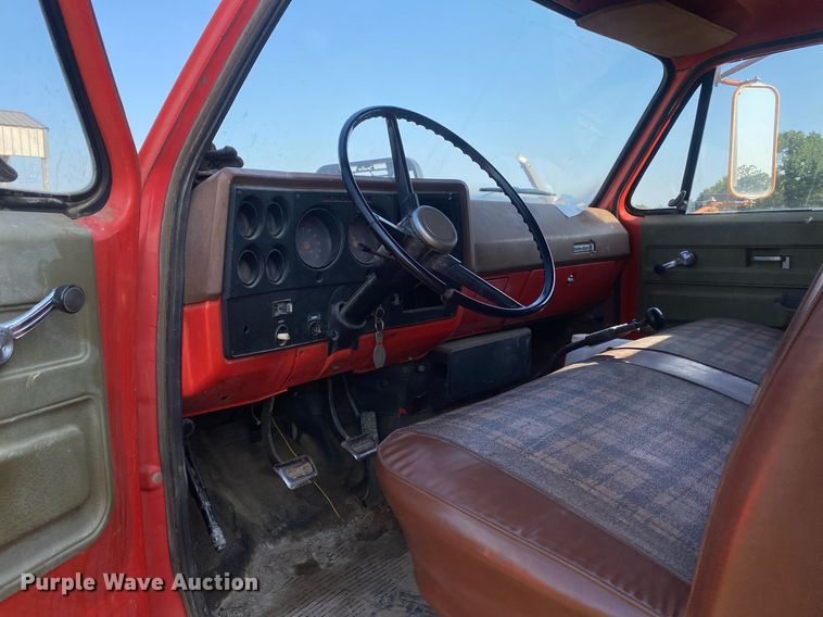 image for item DI7809 1975 Chevrolet C60  flatbed truck