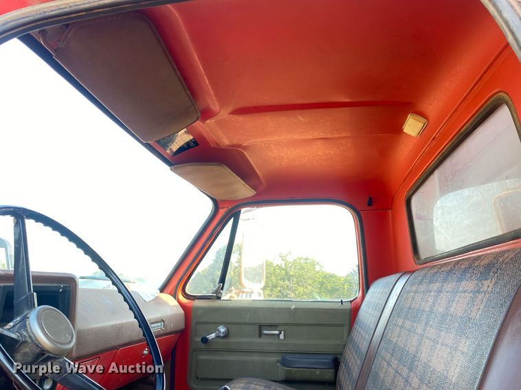 image for item DI7809 1975 Chevrolet C60  flatbed truck