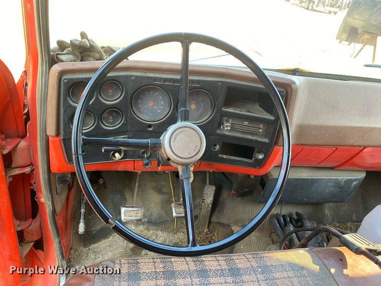 image for item DI7809 1975 Chevrolet C60  flatbed truck