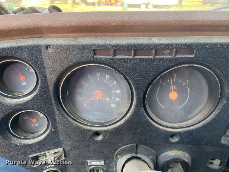 image for item DI7809 1975 Chevrolet C60  flatbed truck