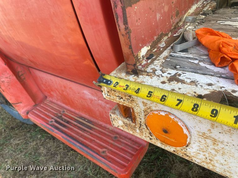 image for item DI7809 1975 Chevrolet C60  flatbed truck