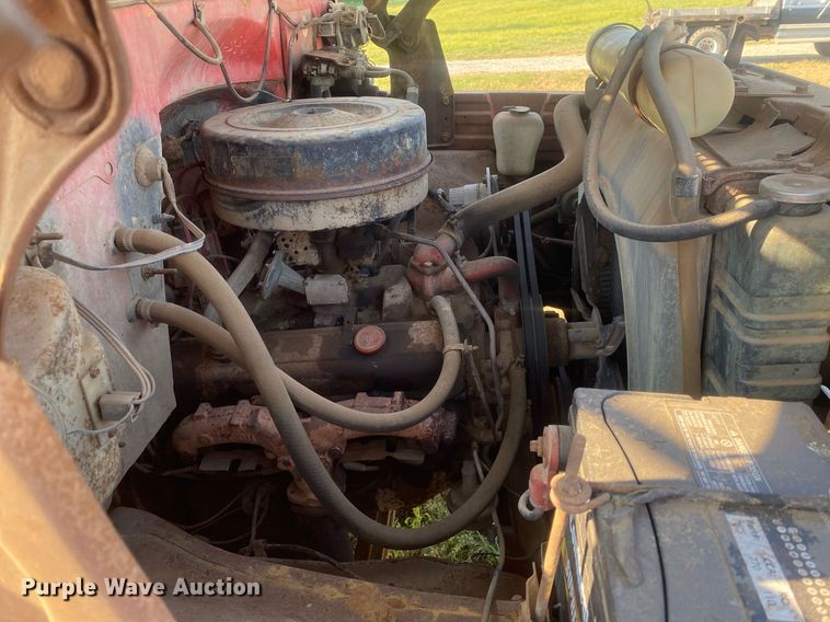 image for item DI7809 1975 Chevrolet C60  flatbed truck