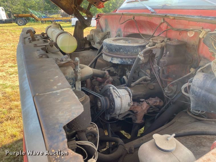 image for item DI7809 1975 Chevrolet C60  flatbed truck