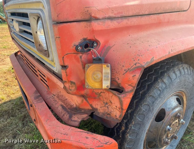 image for item DI7809 1975 Chevrolet C60  flatbed truck