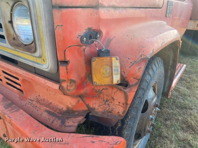 image for item DI7809 1975 Chevrolet C60  flatbed truck