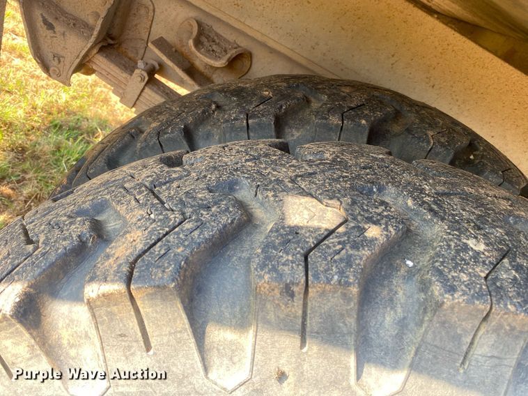 image for item DI7809 1975 Chevrolet C60  flatbed truck