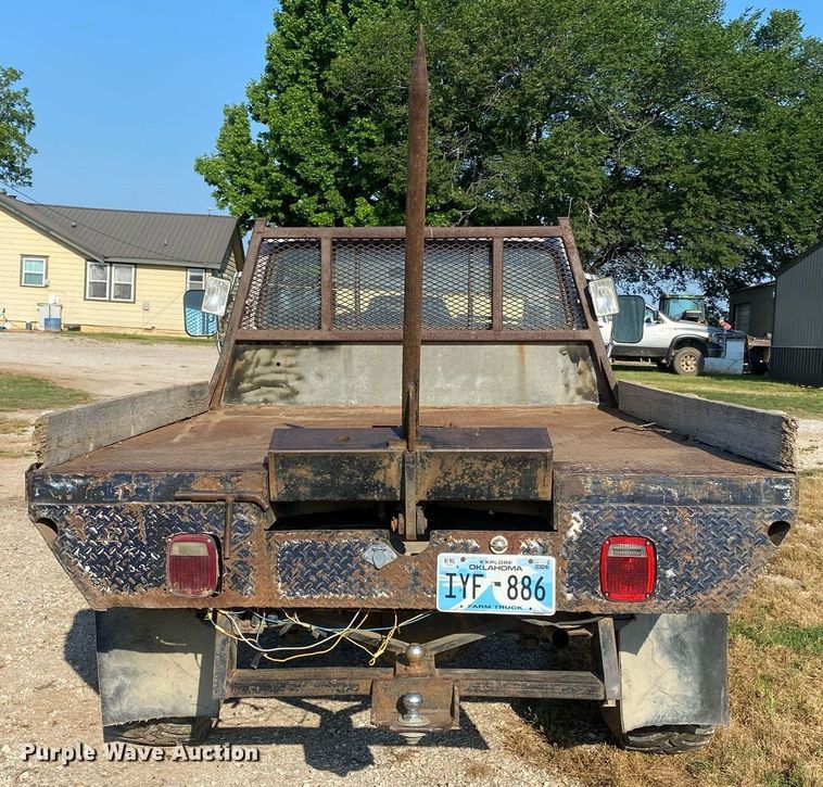 image for item DI7810 1986 Ford F250  bale bed pickup truck