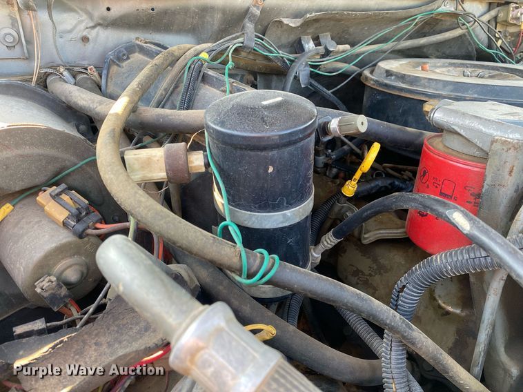 image for item DI7810 1986 Ford F250  bale bed pickup truck