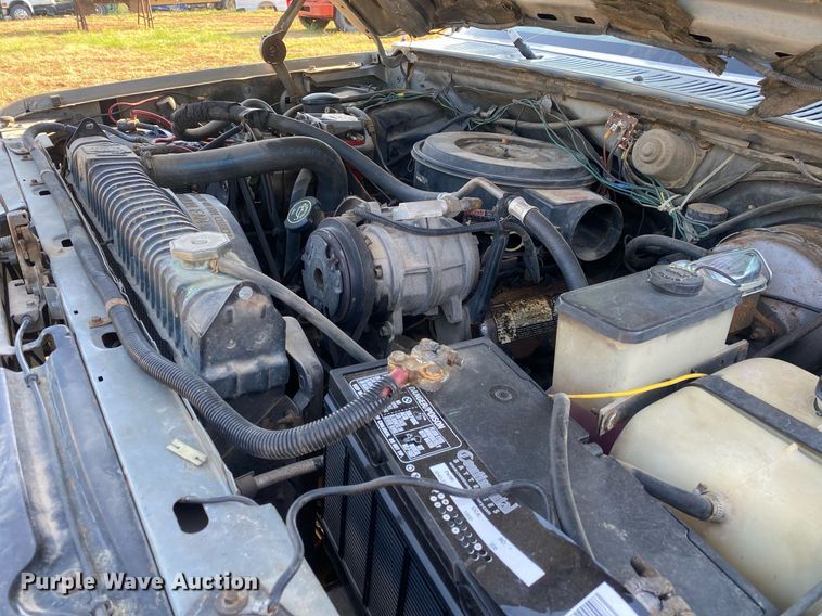 image for item DI7810 1986 Ford F250  bale bed pickup truck