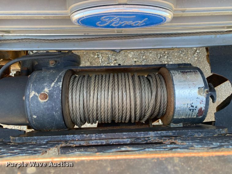 image for item DI7810 1986 Ford F250  bale bed pickup truck