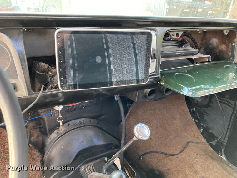 image for item DJ6161 1966 Chevrolet C10  pickup truck with 2005 Chevrolet 1500 chassis