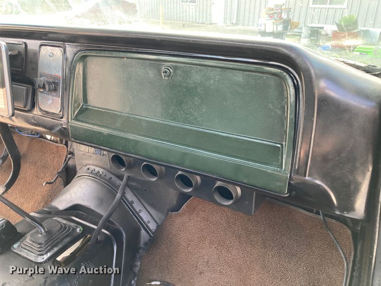 image for item DJ6161 1966 Chevrolet C10  pickup truck with 2005 Chevrolet 1500 chassis