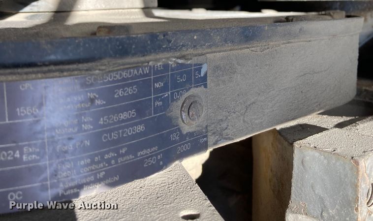 image for item DJ6163 1996 Ford LS8000  truck cab and chassis