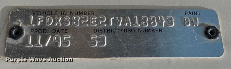 image for item DJ6163 1996 Ford LS8000  truck cab and chassis