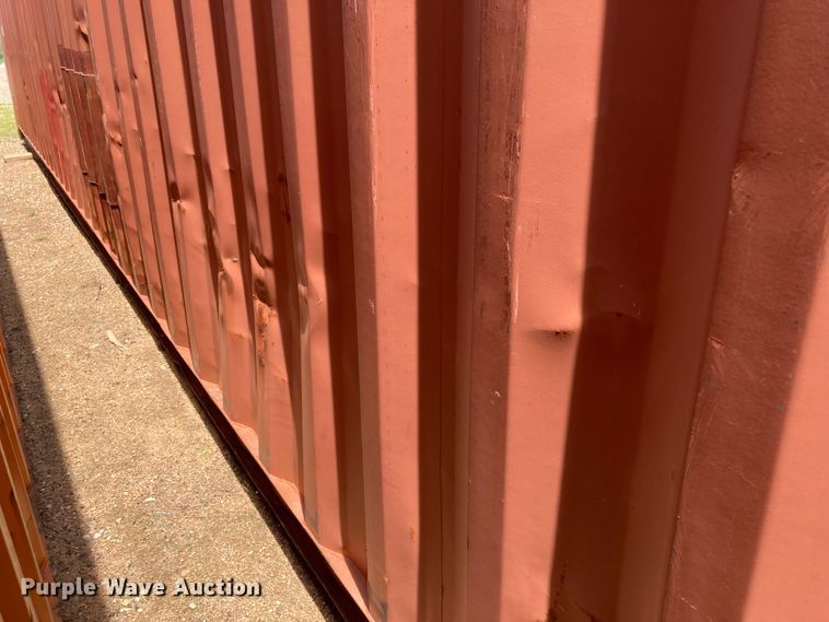 image for item DJ6165 2007 Triton  storage container