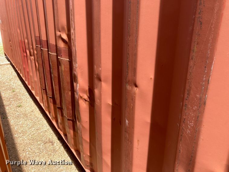 image for item DJ6165 2007 Triton  storage container