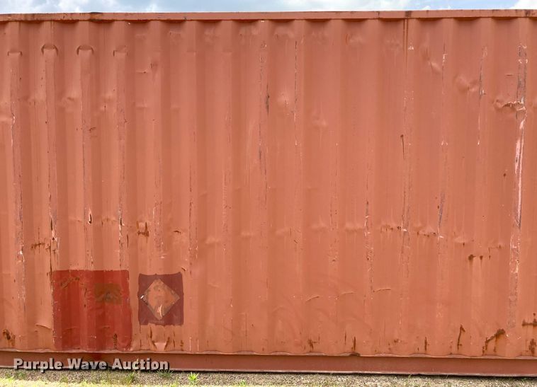 image for item DJ6165 2007 Triton  storage container