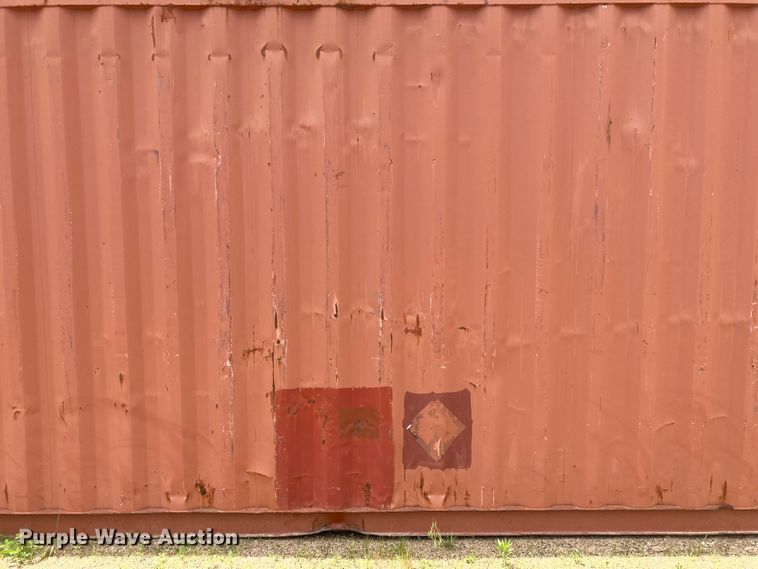 image for item DJ6165 2007 Triton  storage container