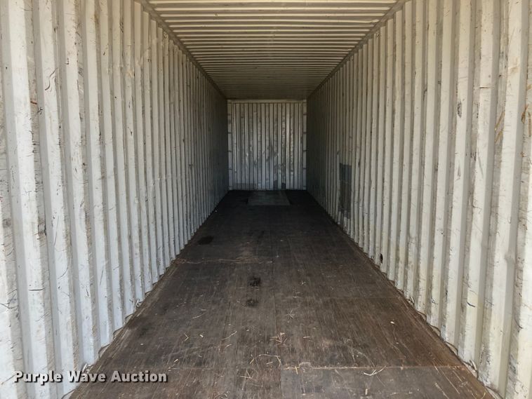 image for item DJ6165 2007 Triton  storage container