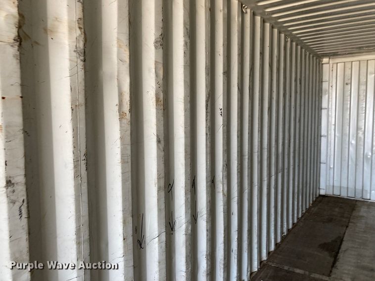 image for item DJ6165 2007 Triton  storage container