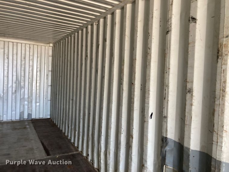 image for item DJ6165 2007 Triton  storage container