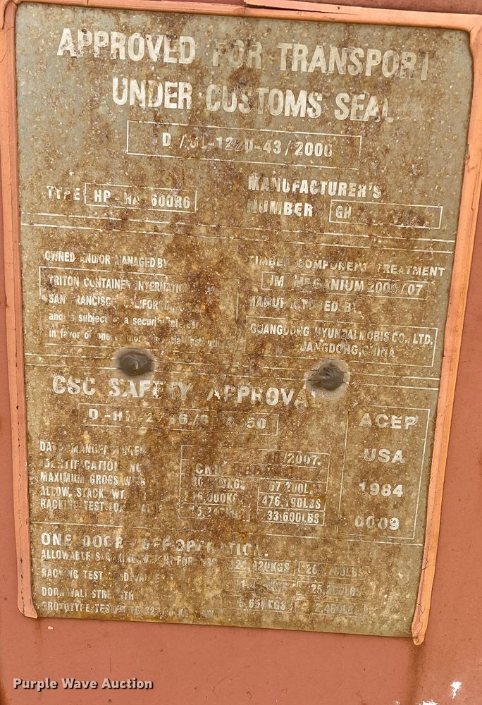 image for item DJ6165 2007 Triton  storage container