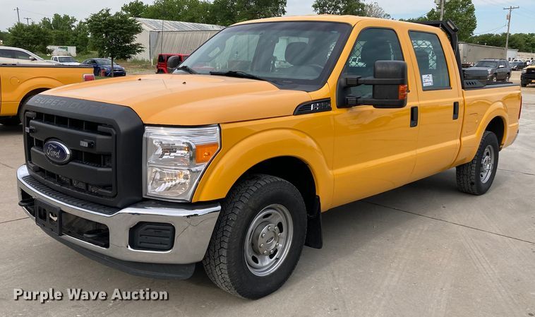 image for item DJ6166 2015 Ford F250 Super Duty  Crew Cab pickup truck