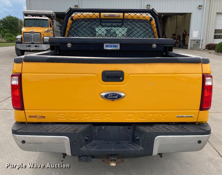 image for item DJ6166 2015 Ford F250 Super Duty  Crew Cab pickup truck