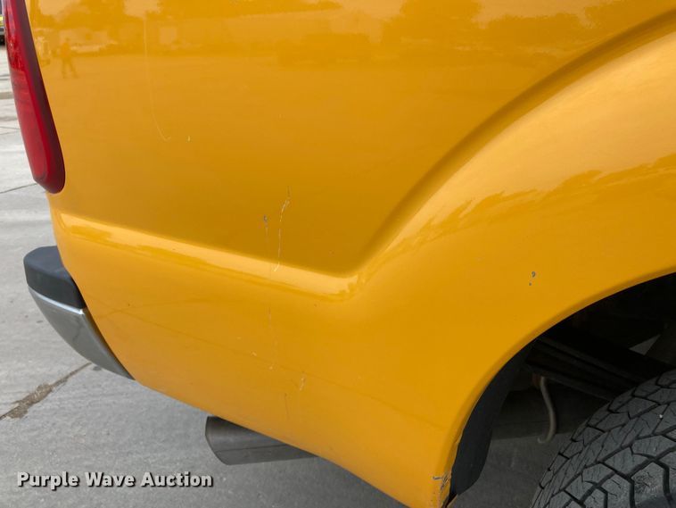 image for item DJ6166 2015 Ford F250 Super Duty  Crew Cab pickup truck