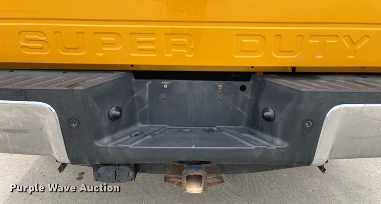 image for item DJ6166 2015 Ford F250 Super Duty  Crew Cab pickup truck