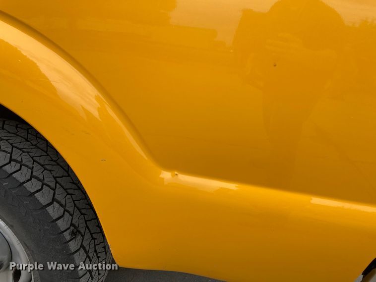 image for item DJ6166 2015 Ford F250 Super Duty  Crew Cab pickup truck