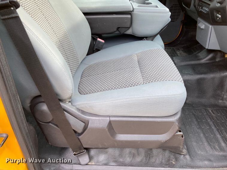 image for item DJ6166 2015 Ford F250 Super Duty  Crew Cab pickup truck