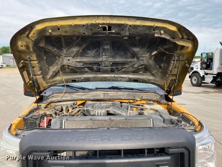 image for item DJ6166 2015 Ford F250 Super Duty  Crew Cab pickup truck