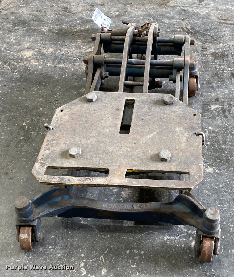 Walker transmission jack in Manhattan, KS Item DJ6167 sold Purple Wave