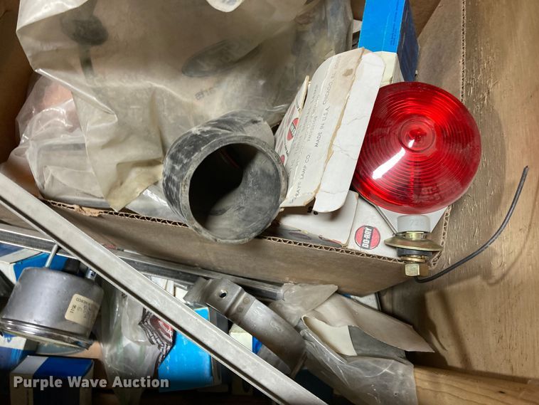 image for item DJ6174 Heavy truck parts