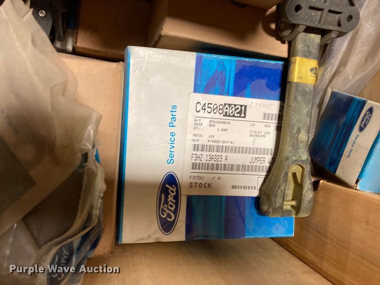 image for item DJ6174 Heavy truck parts