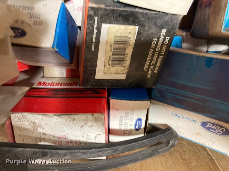 image for item DJ6174 Heavy truck parts