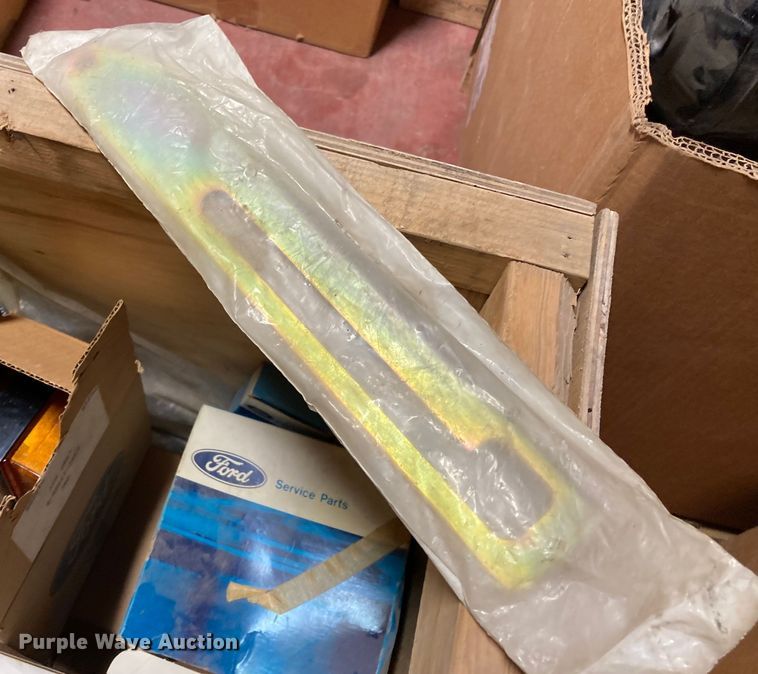 image for item DJ6174 Heavy truck parts