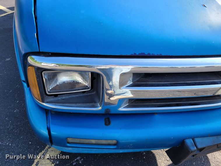 image for item DK1895 1995 Chevrolet S10 LS  pickup truck