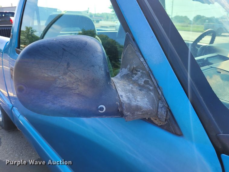 image for item DK1895 1995 Chevrolet S10 LS  pickup truck